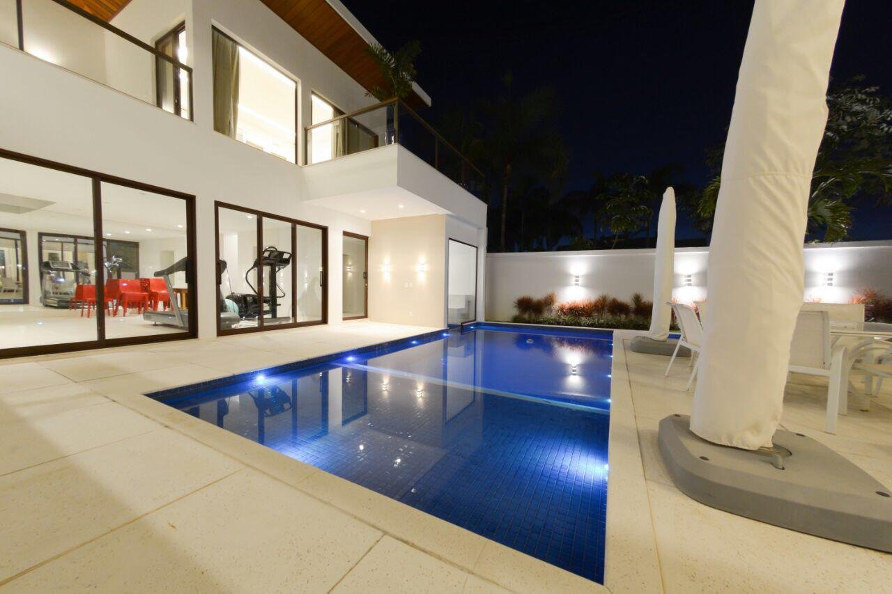 Casa moderna com piscina - foto 14